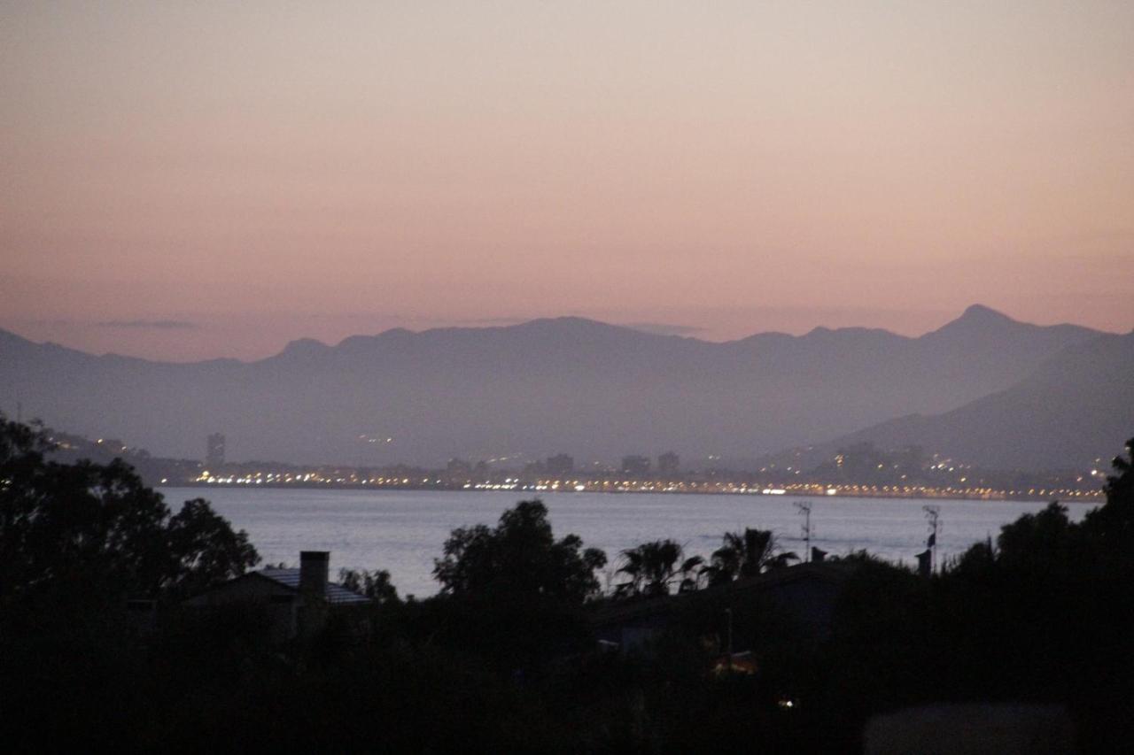 Atico Con Vistas Al Mar En Apartamento *